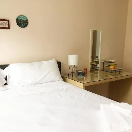 Freeda'S Place-3